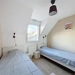 La Baie, Terrasse, Parking Prive, A 5min A Pieds De La Digue De Διαμέρισμα *
